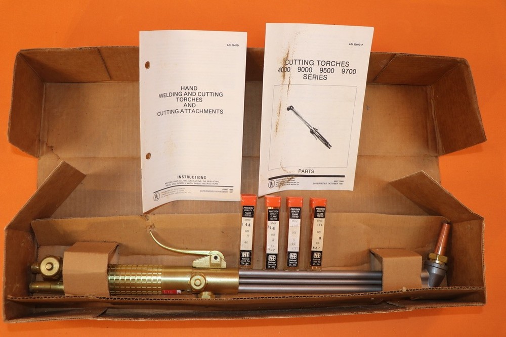 Airco Cutting Torch 822 9085 ~ 21" ~ Angle Head ~ Includes 4 Extra Tips ~ Concoa