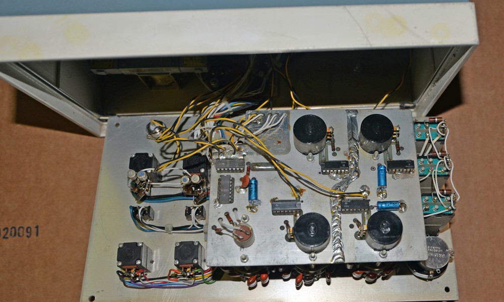1970s Comaltest Model 610S Generator - Designed to test MOS Circuits
