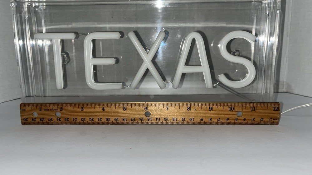 LED sigh “Texas” Battery Operated
