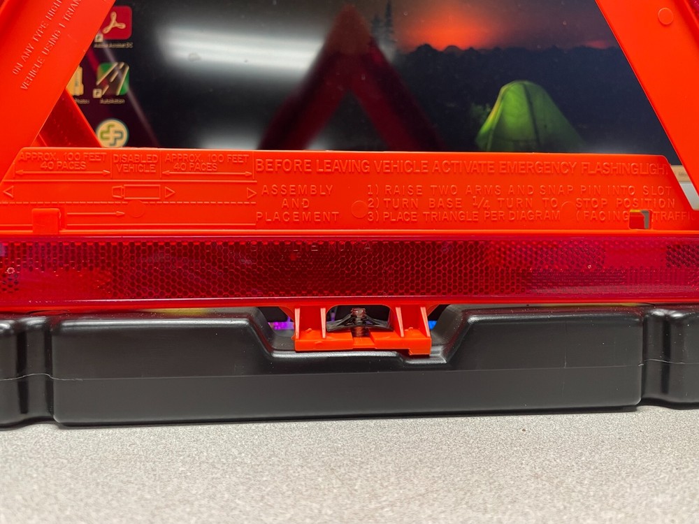 Signal Stat Warning Triangle Flare Kit #798