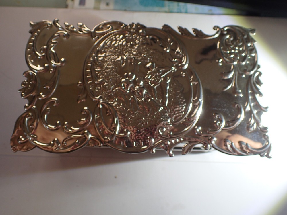 Edwardian silver embossed trinket casket 1905 Birmingham