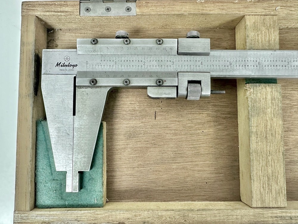 Mitutoyo 160-116A Vernier Caliper