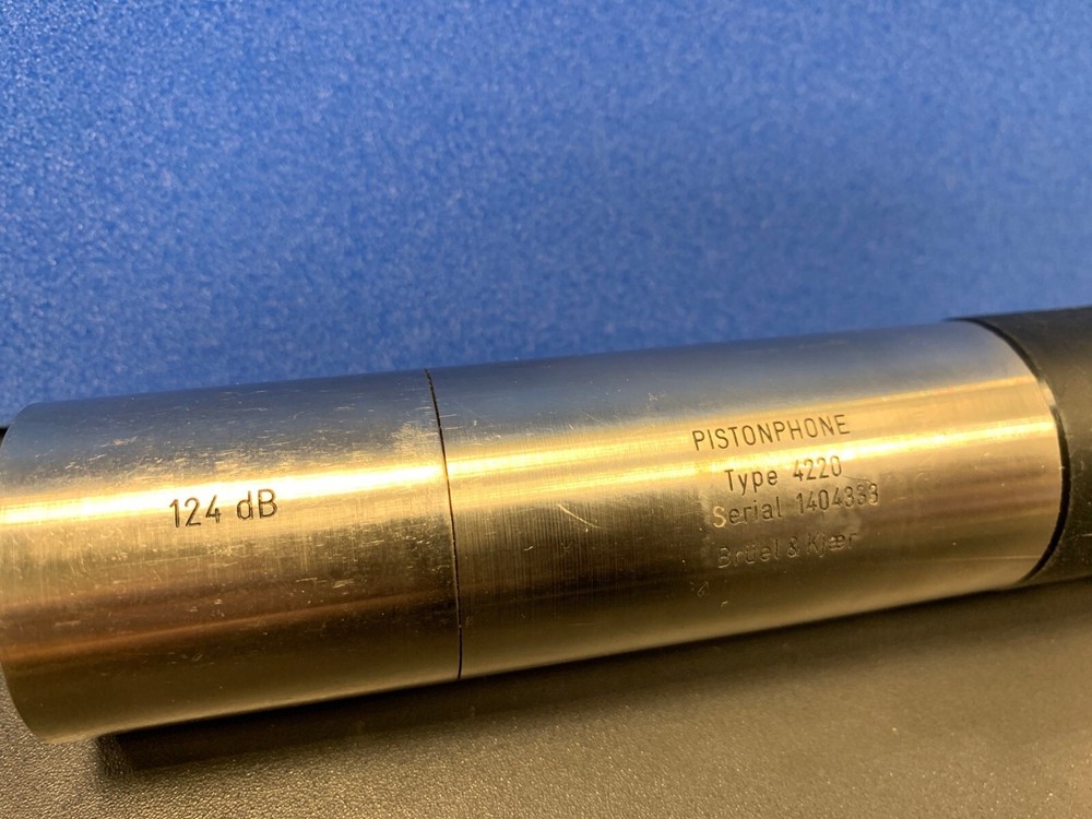 B & K Sound Intensity Calibrator — Type 3541