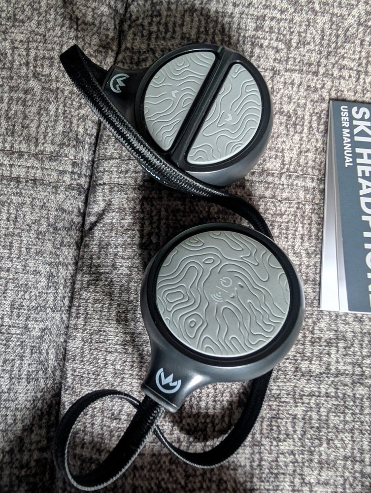 Wireless Bluetooth Ski Headphone Great Condition