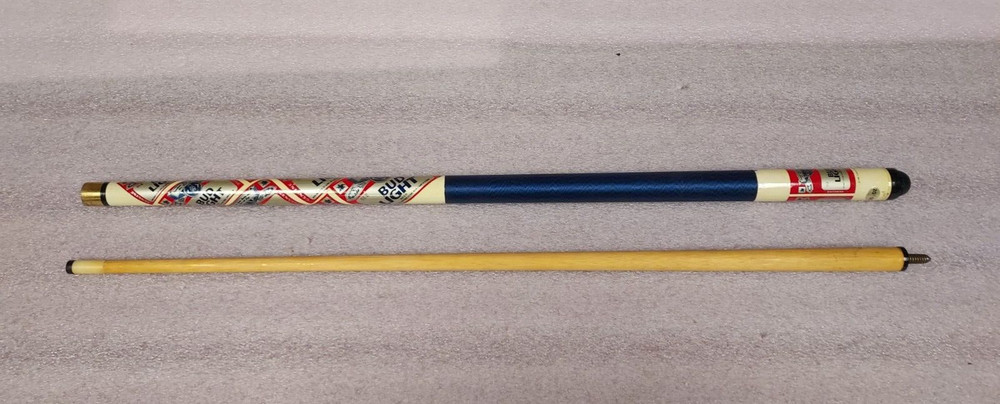 POOL CUE / STICK - BUD LIGHT DESIGN - 20 1/2 OZ WEIGHT