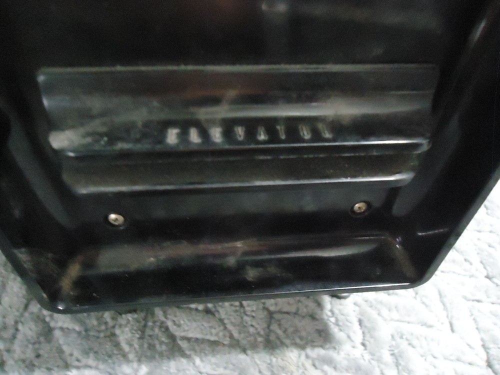 VINTAGE SEARS TOWER SLIDE PROJECTOR 9871( works great) #