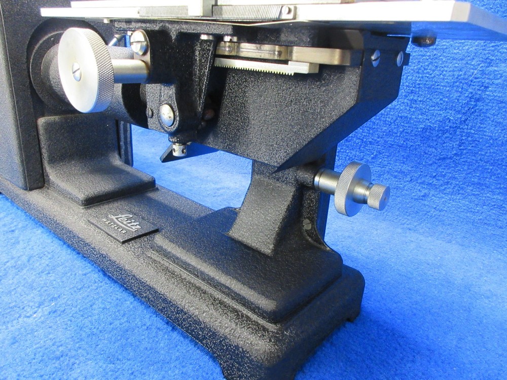 Leitz Wetzlar Carbon Arc Lamp Projector Microscope XI C model - vintage cool!