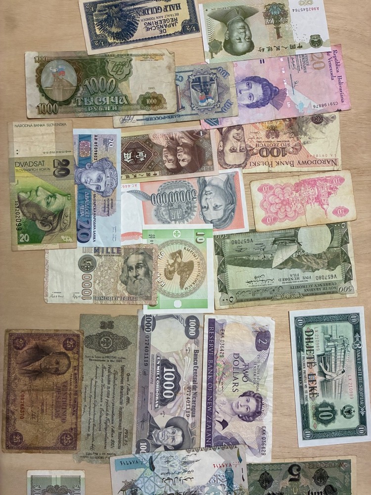 Old Paper Money, Lot CCLI