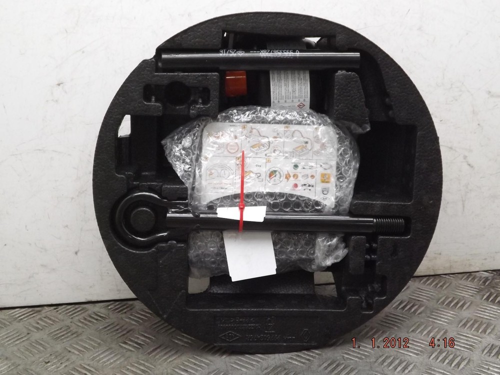 Renault Clio Jac Tool Kit 99536728R Mk4 2013-2020‡