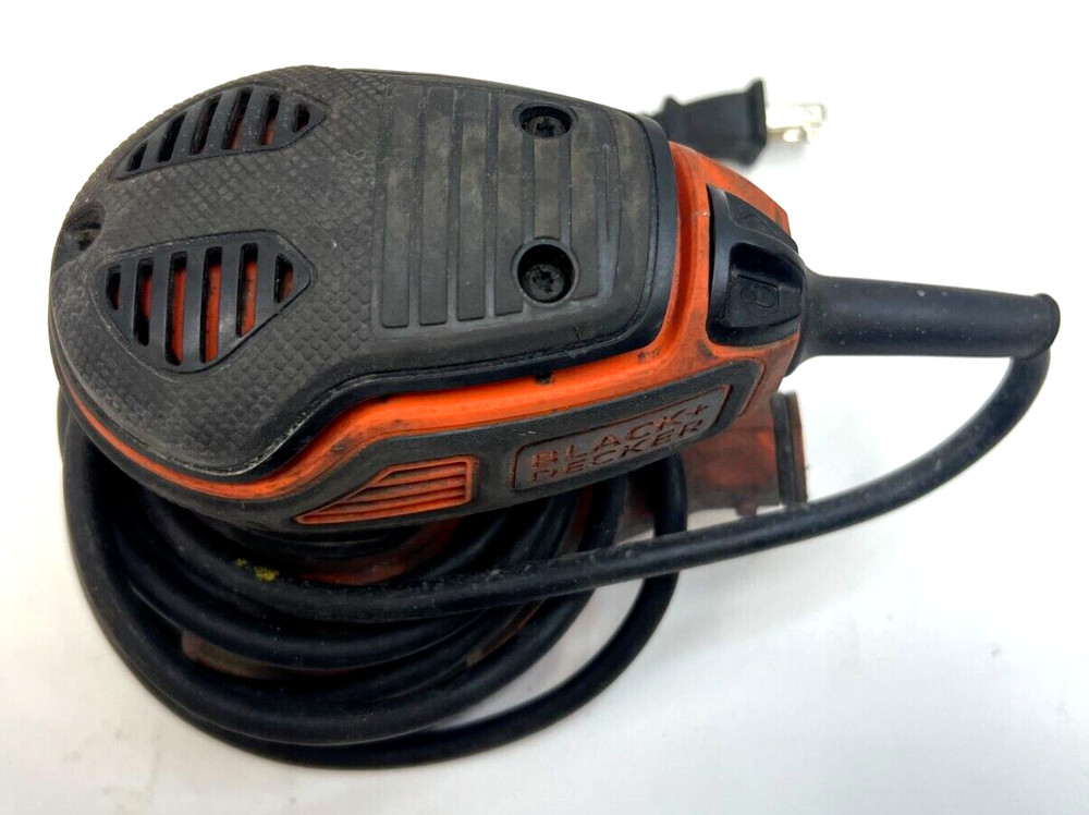 BLACK + DECKER 5" ORBITAL SANDER BDERO600