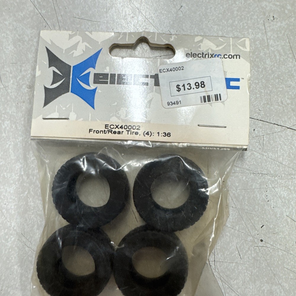 ECX40002 Front /Rear Tire Set 1:36