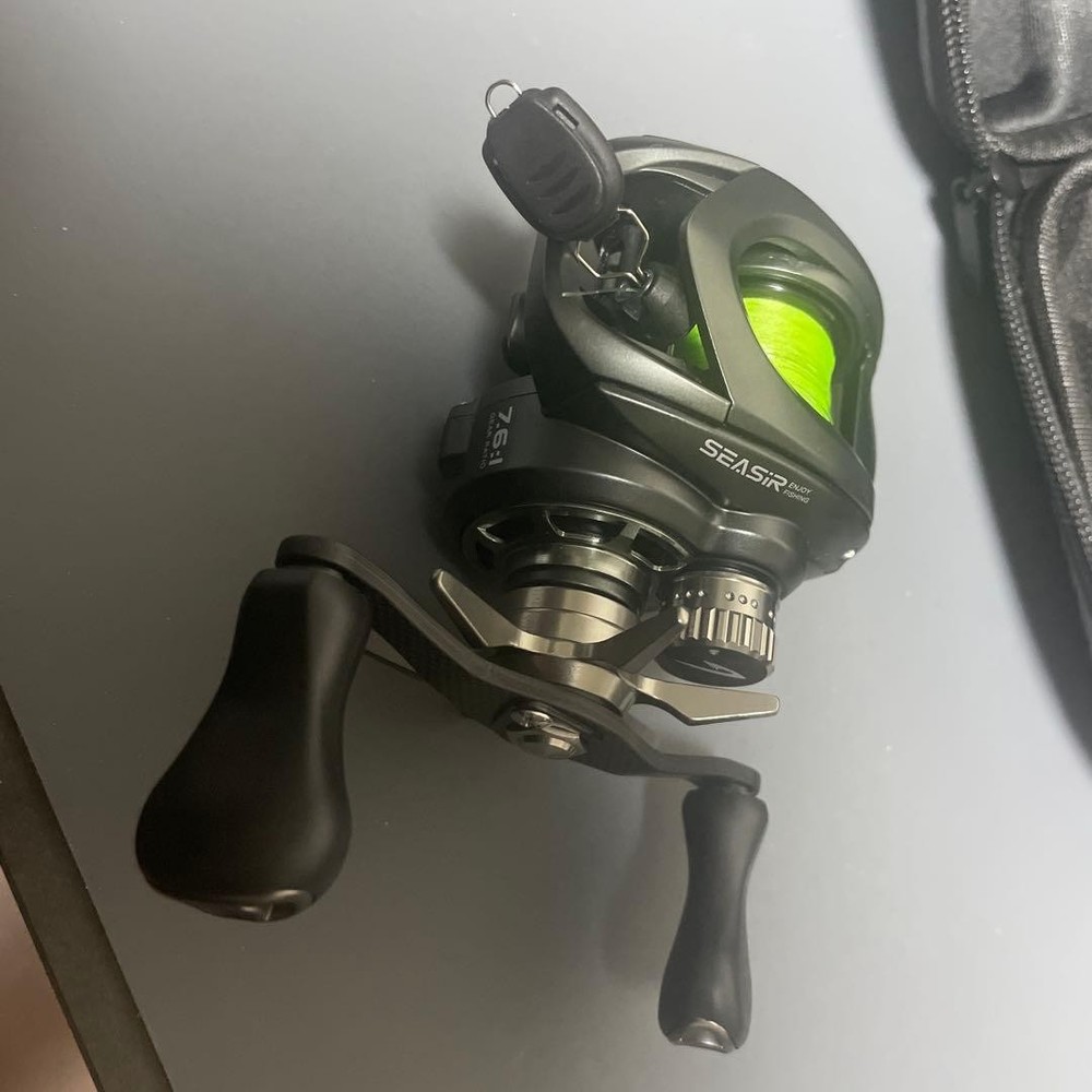 SEASIR CAST PRO case included