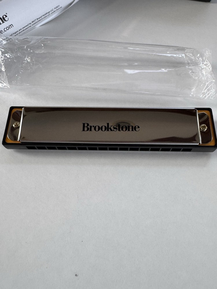 Brookstone Pocket Harmonica 16 Notes ~ Musical Instrument - Not Used