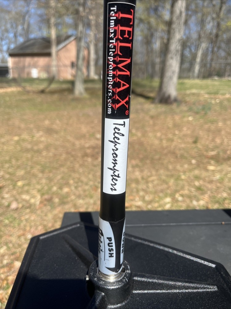 Telmex Teleprompter Stand