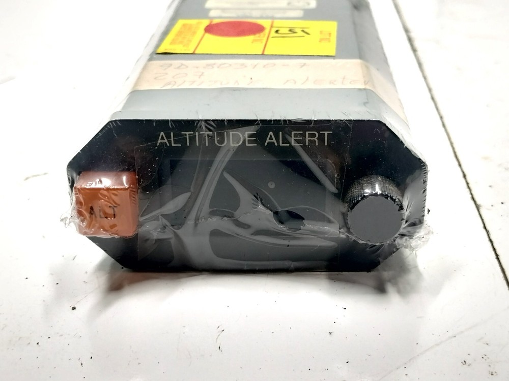 Innovative Solutions -Boeing DC-9 -31/23 Altitude Alerter Controller 9D-80310-7