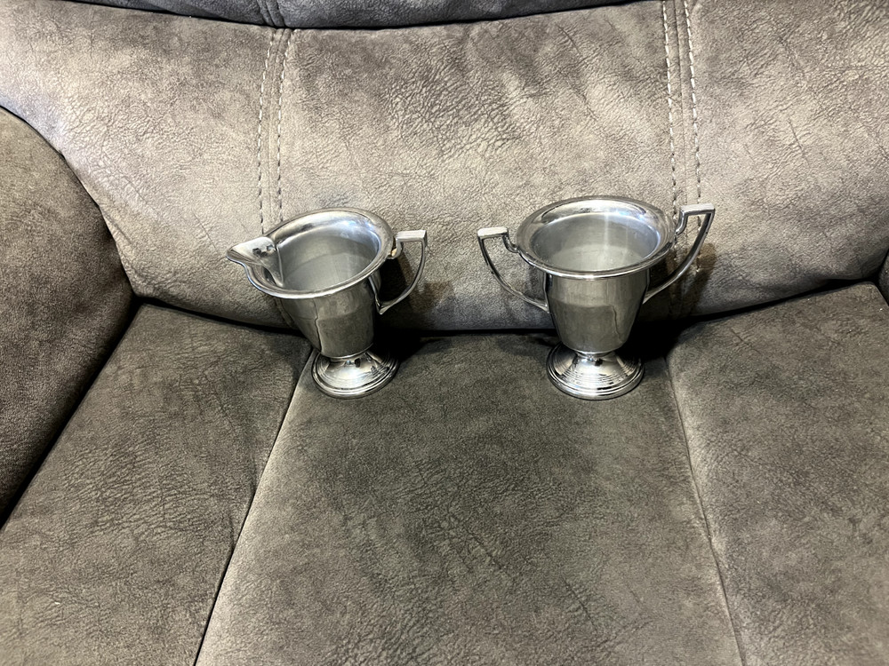 Farberware, silver-plated cream and sugar containers