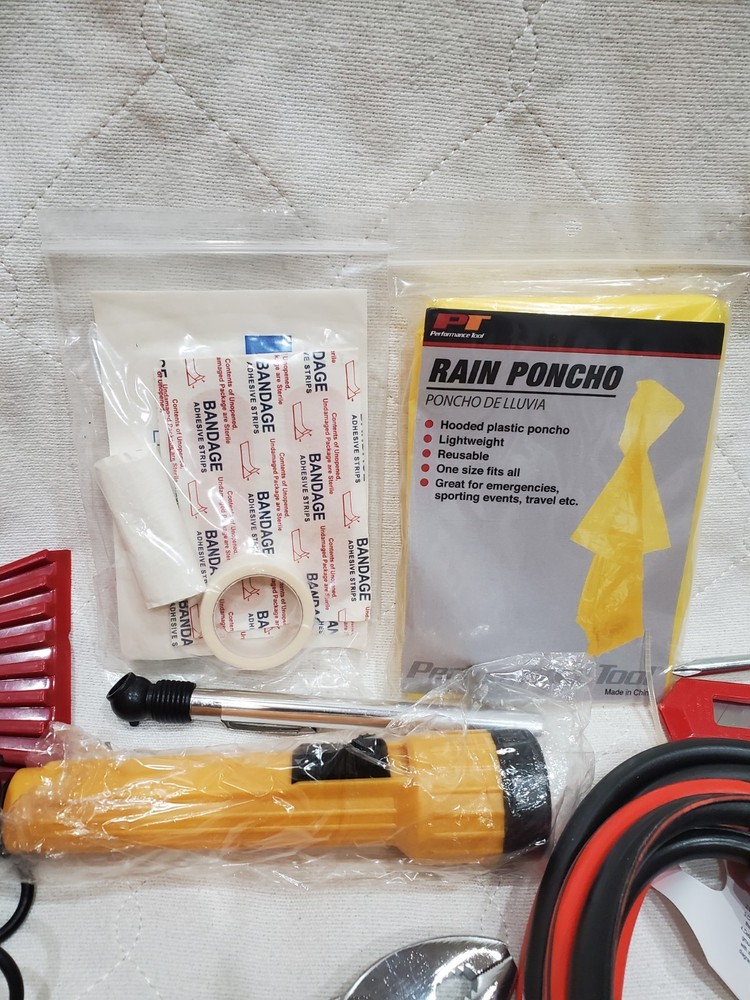 Performance Tool Deluxe Roadside Emergency Kit