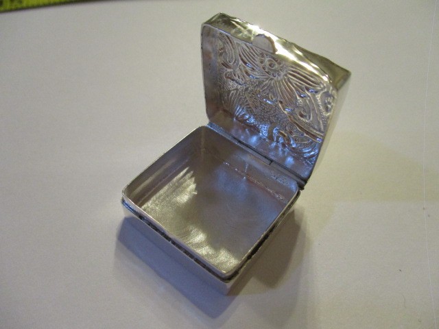 Sterling silver pill box square shape with gorgeous design on top 925 silver