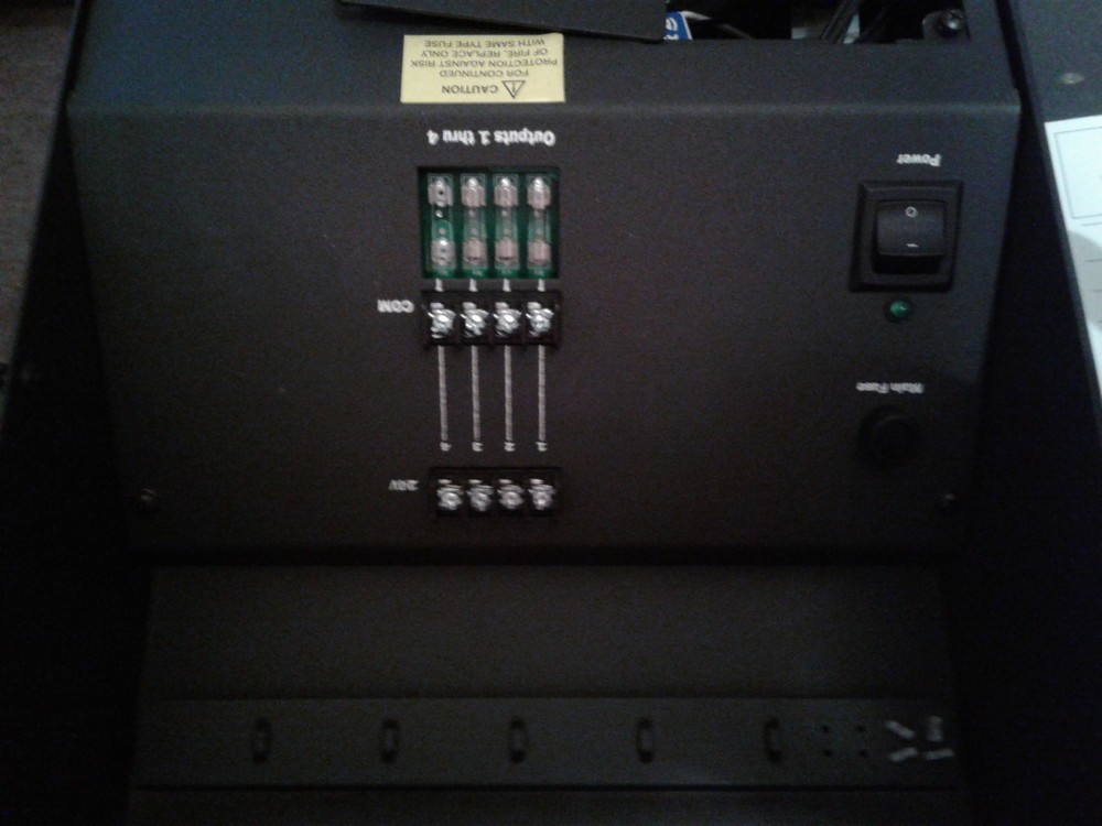 "NEW" Pelco MCS4-2E Master Camera Power Supply 24VAC