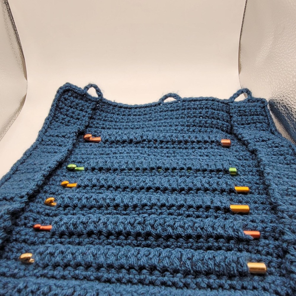 Handmade yarn needle holder ~ 10" ~ Tupperware Versa case ~ 3664A-1 ~ storage