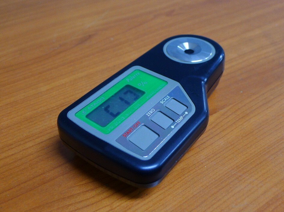 ATAGO Refractometer PR-201A Sugar Content BRIX measuring