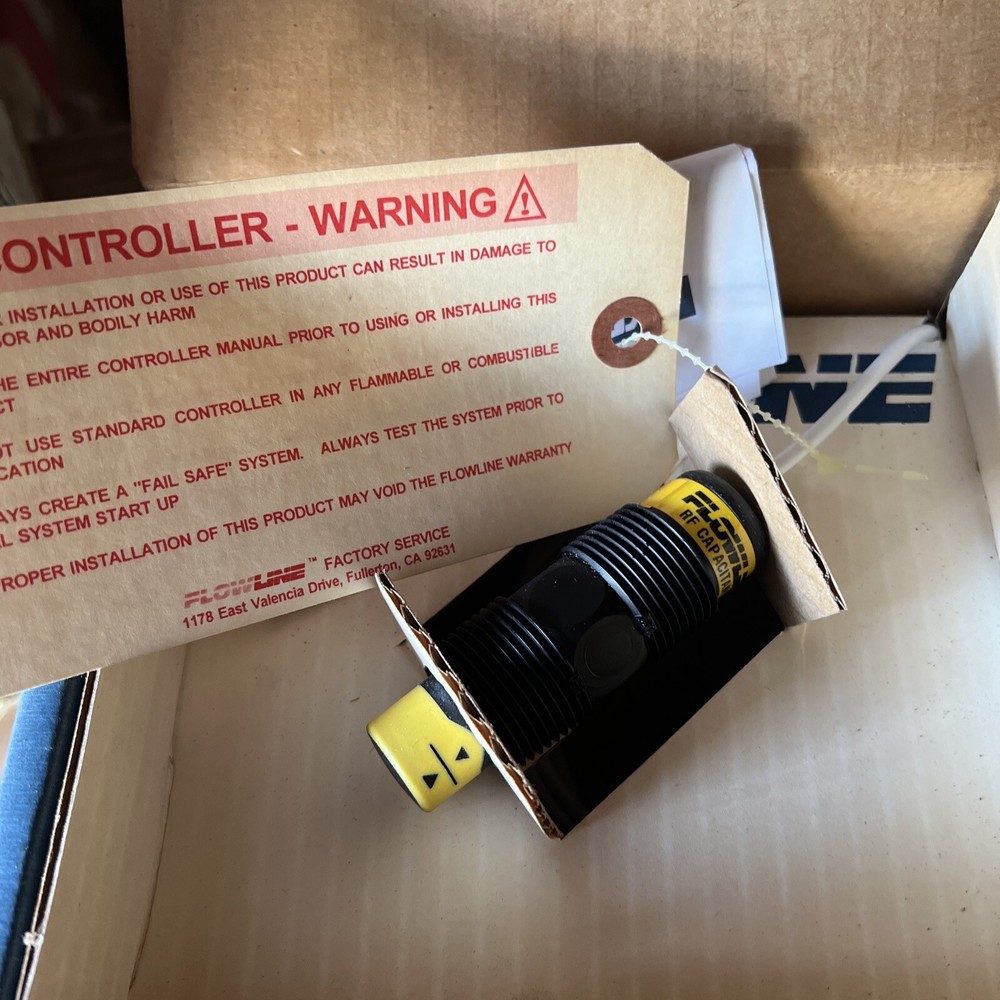 New Flowline RF Capacitance Sensor LP10-1303 Be In Box