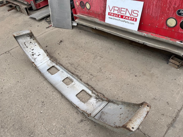 FREIGHTLINER FREIGHTLINER FL70 FRONT BUMPER