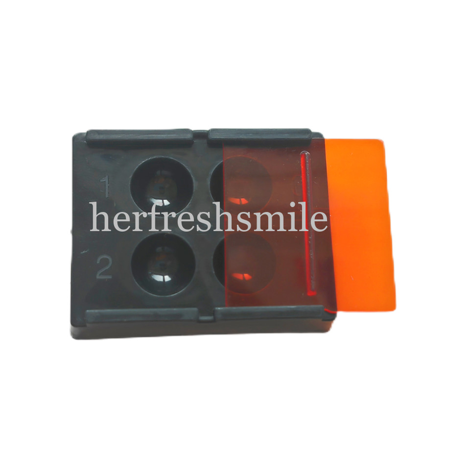 Dental Mixing Well Composite Resin Light-proof Shading Protector Blocking Lid