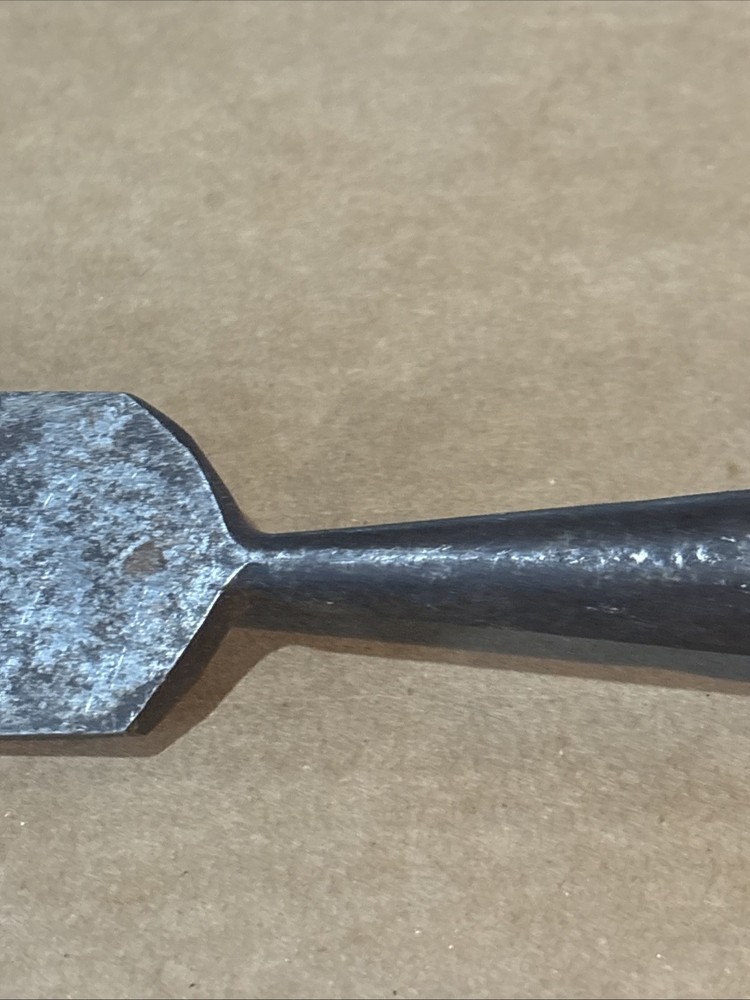 VINTAGE FINEST QUALITY UTICA CO. 1-¾” BLADE BEVELED EDGE SOCKET CHISEL GERMANY