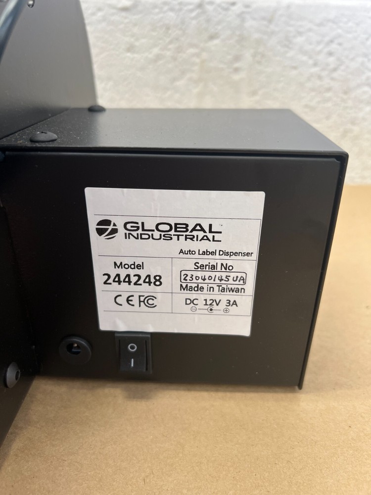 Global Industrial 244248 Automatic Label Dispenser