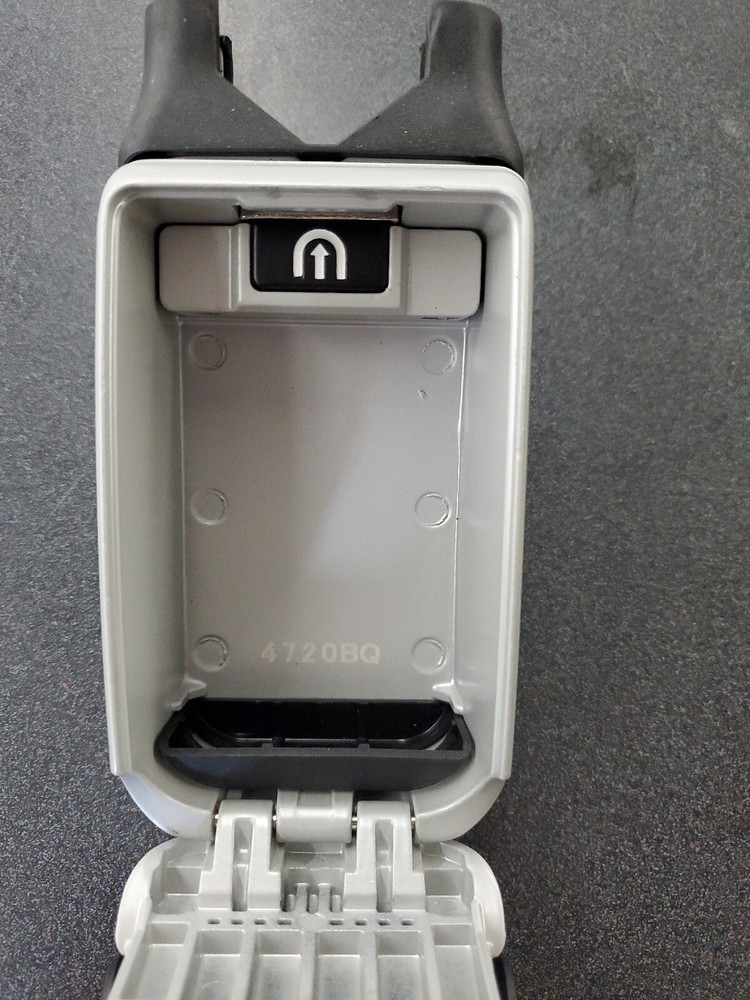 Master Lock, 4720BQ, With Lock Combination,