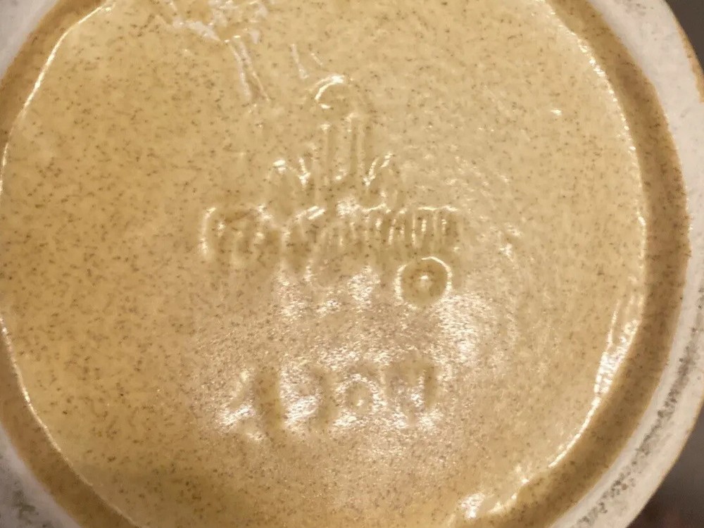 Jug Refrigerator Ceramic Pitcher w Lid Yellow EUC W No Issues