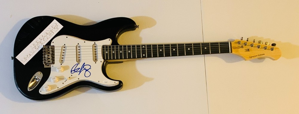 BRAD PAISLEY Signed Guitar Country JSA Authentication