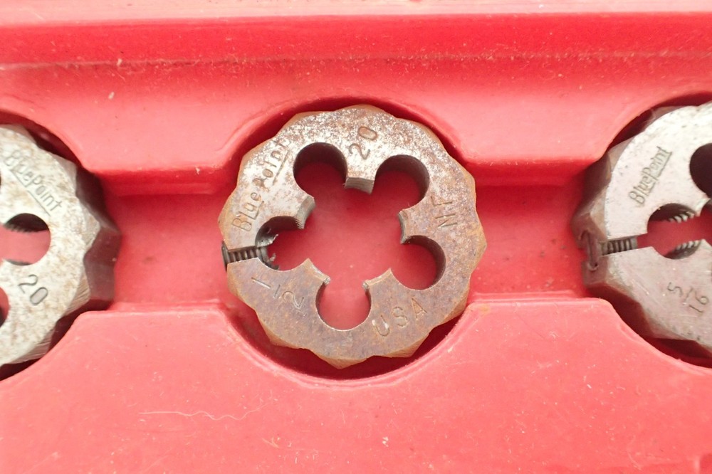 Snap on blue point TD2425 tap and die set (Missing components)