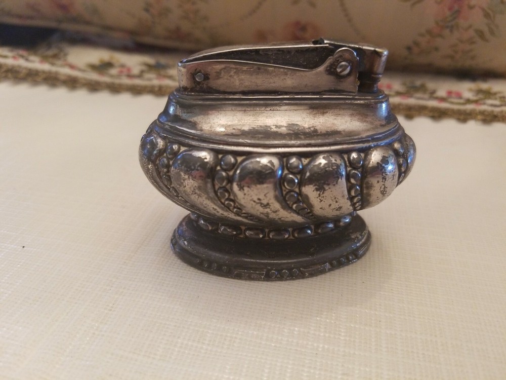 VINTAGE RONSON CROWN TABLE TOP LIGHTER SILVER PLATED MCM 19023