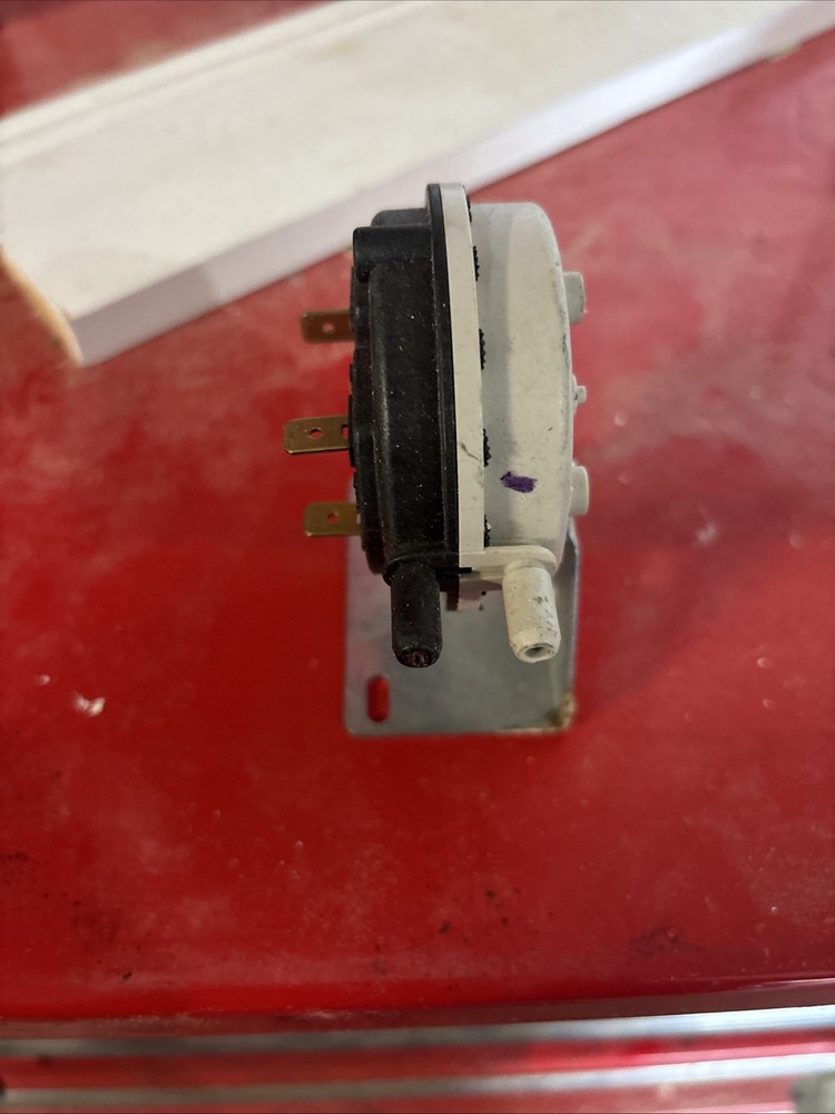 Middleby 62044 Air/Pressure Switch