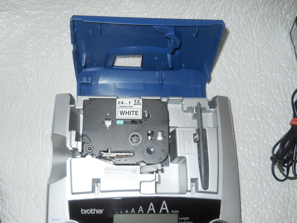 Brother P-Touch PT-2310 USB PC Programmable Label Maker