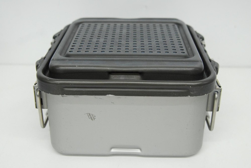 V. Mueller Genesis CD1-6B Sterilization Container W/ Filter Holders, Basket