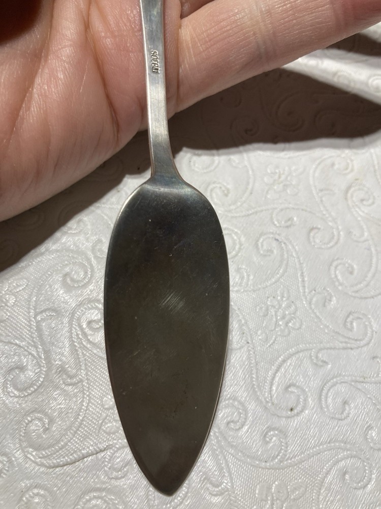 J. Tostrup Small Cake Server 830S Silver Norway 6 1/4" Kronesolv Pattern