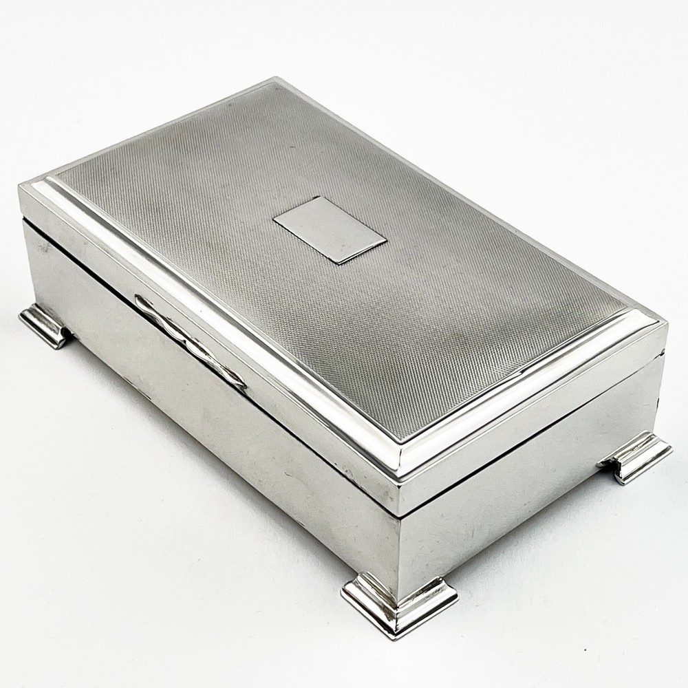 Handsome Rectangular Sterling Silver Trinket or Cigarette Box 1953 Birmingham