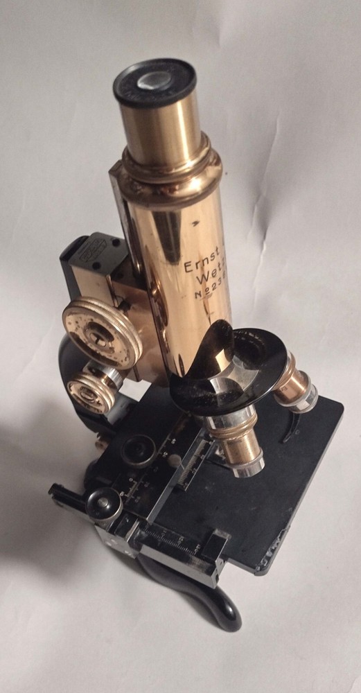 LEITZ MICROSCOPE 1925 S/N236130