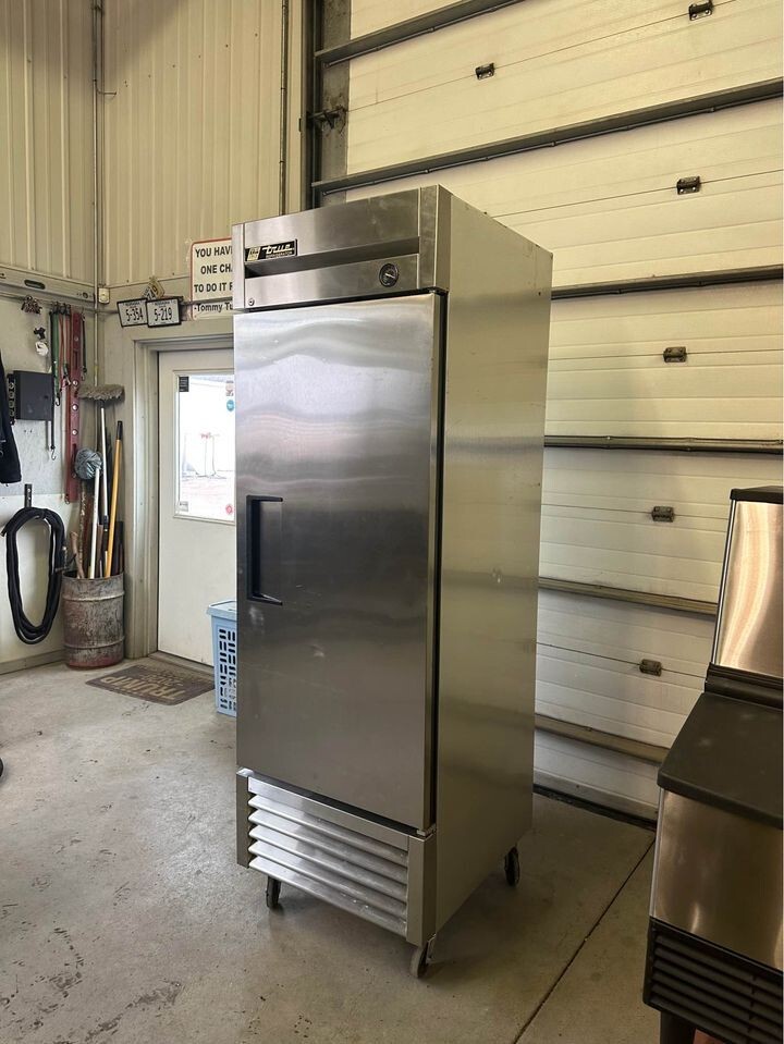 Single Door One-Section Stainless Steel Refrigerator