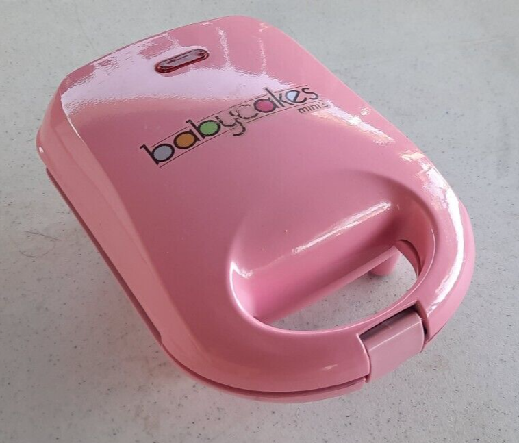Babycakes Mini Cupcake Maker Pink Makes 4 Mini Cupcakes Preowned