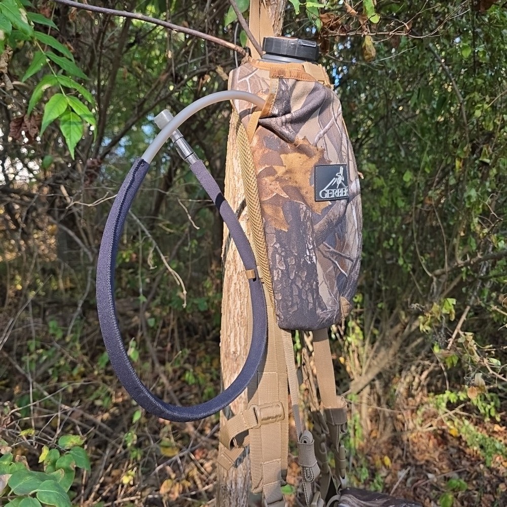 Gerber Quadrant Hunting Hydration Pack Hiking Camp Elk Adjustable Straps