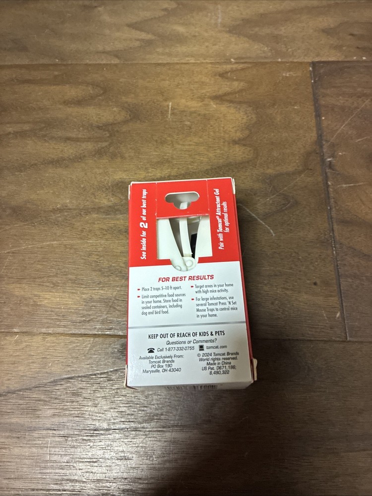 Tomcat Press 'N Set Mouse Trap Plastic, Spring-Loaded Mouse Killer with Grab-Tab