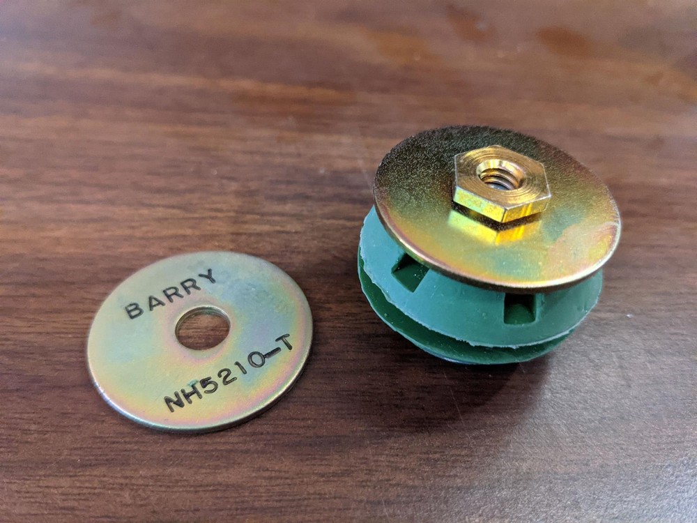 Utility Resilient Mount Barry Controls NH5210-T 5340-01-092-0590 Military NOS