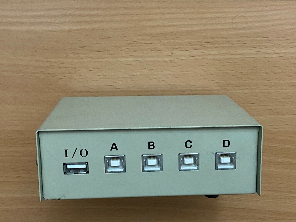 4 Ports USB Manual Data Switch 40U1-05604