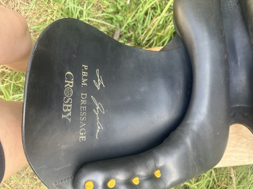 Crosby Dressage Saddle 17.5