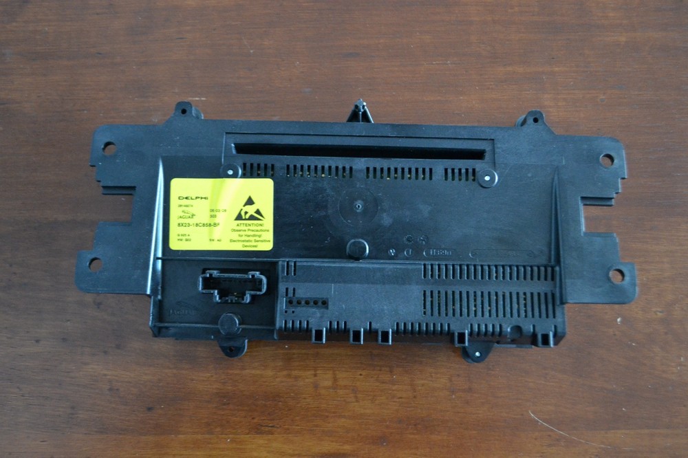 2009-2010-2011 Jaguar XF AUDIO A/C CLIMATE CONTROL SWITCH PANEL 8X23-18C858-BF