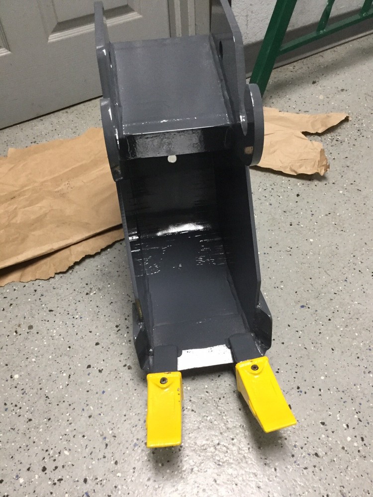 Terramite T5 / T7 8” Quick Attach Bucket NEW !